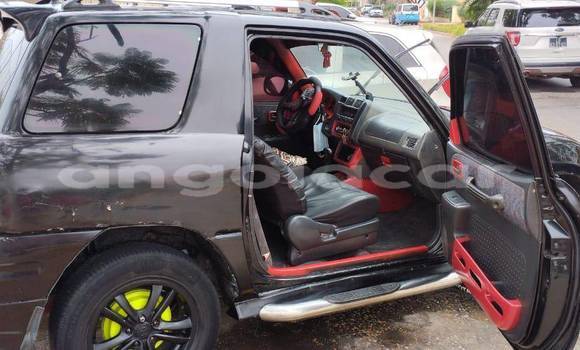 Comprar Usado Toyota RAV4 Preto Carro em Caluquembe em Huila Comprar Usado Toyota RAV4 Preto Carro em Caluquembe em Huila