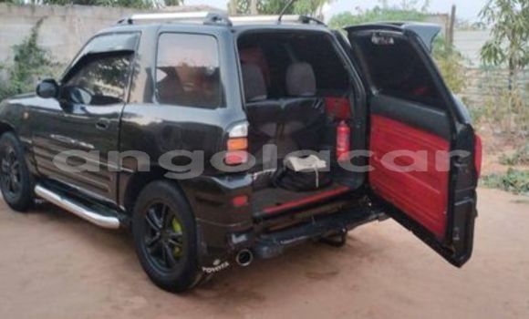 Comprar Usado Toyota RAV4 Preto Carro em Caluquembe em Huila Comprar Usado Toyota RAV4 Preto Carro em Caluquembe em Huila