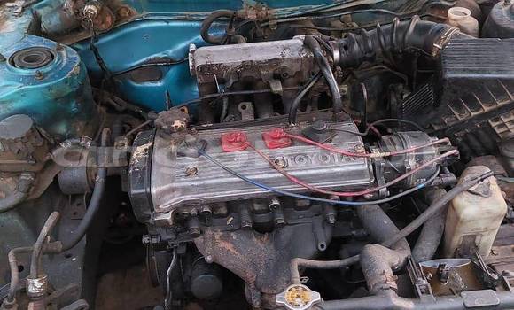 Buy Used Toyota Ractis Blue Car in Caluquembe in Huila Buy Used Toyota Ractis Blue Car in Caluquembe in Huila