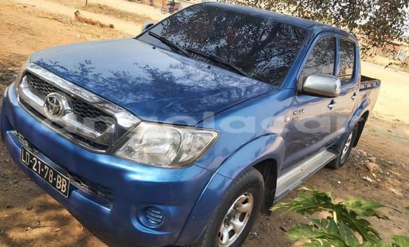 Comprar Usado Toyota Hilux Azul Carro em Camabatela em Uige Comprar Usado Toyota Hilux Azul Carro em Camabatela em Uige