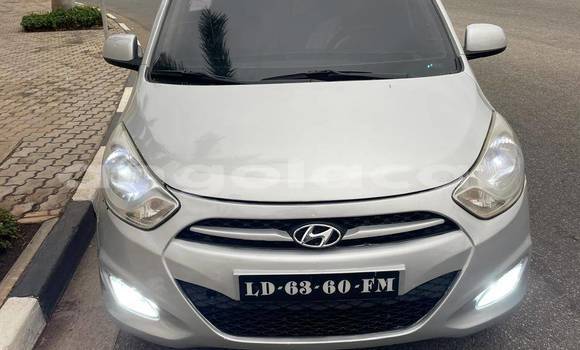 Acheter Occasion Voiture Hyundai i10 Rouge à Camacupa, Bie Acheter Occasion Voiture Hyundai i10 Rouge à Camacupa, Bie