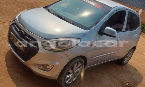 Comprar Usado Hyundai i10 Outro Carro em Camabatela em Uige Comprar Usado Hyundai i10 Outro Carro em Camabatela em Uige