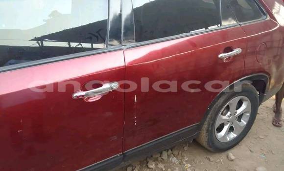 Comprar Usado Kia Sorento Vermelho Carro em Caluquembe em Huila Comprar Usado Kia Sorento Vermelho Carro em Caluquembe em Huila