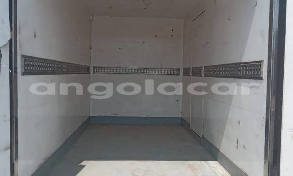 Buy Used Toyota Dyna White Truck in Caluquembe in Huila Buy Used Toyota Dyna White Truck in Caluquembe in Huila