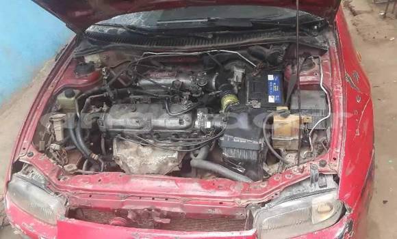 Acheter Occasion Voiture Mazda 323 Rouge à Camabatela, Uige Acheter Occasion Voiture Mazda 323 Rouge à Camabatela, Uige