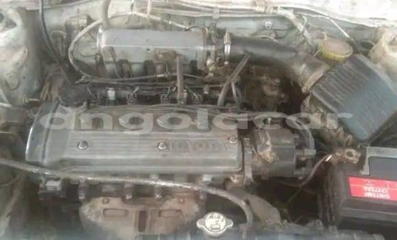 Acheter Occasion Voiture Toyota Vitz Blanc à Caluquembe, Huila Acheter Occasion Voiture Toyota Vitz Blanc à Caluquembe, Huila