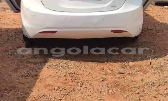 Acheter Occasion Voiture Hyundai Elantra Blanc à Cabinda, Cabinda Acheter Occasion Voiture Hyundai Elantra Blanc à Cabinda, Cabinda