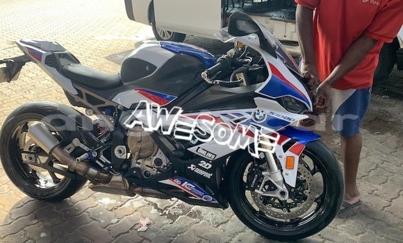 Comprar Usado BMW S 1000 Azul Moto em Luanda em Luanda Province Comprar Usado BMW S 1000 Azul Moto em Luanda em Luanda Province