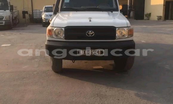 Comprar Usado Toyota Land Cruiser Outro Carro em Camacupa em Bie Comprar Usado Toyota Land Cruiser Outro Carro em Camacupa em Bie