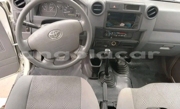 Comprar Usado Toyota Land Cruiser Outro Carro em Camacupa em Bie Comprar Usado Toyota Land Cruiser Outro Carro em Camacupa em Bie