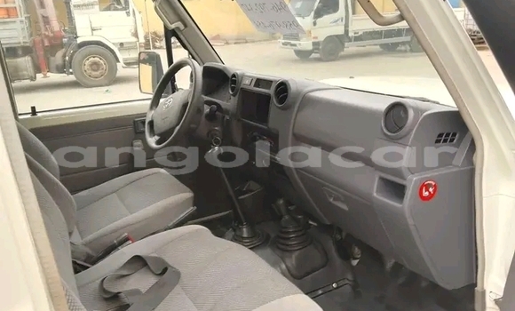 Comprar Usado Toyota Land Cruiser Outro Carro em Camacupa em Bie Comprar Usado Toyota Land Cruiser Outro Carro em Camacupa em Bie
