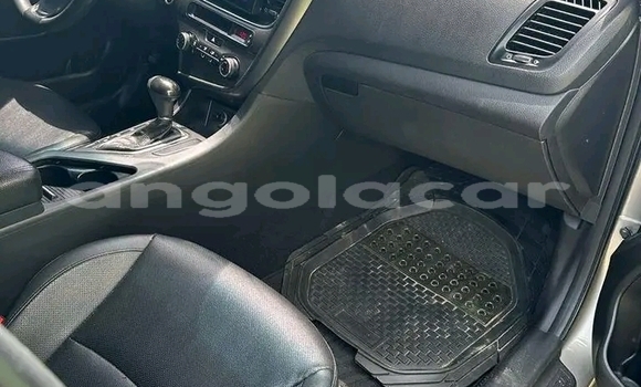 Comprar Usado Kia K5 Outro Carro em Luanda em Luanda Province Comprar Usado Kia K5 Outro Carro em Luanda em Luanda Province