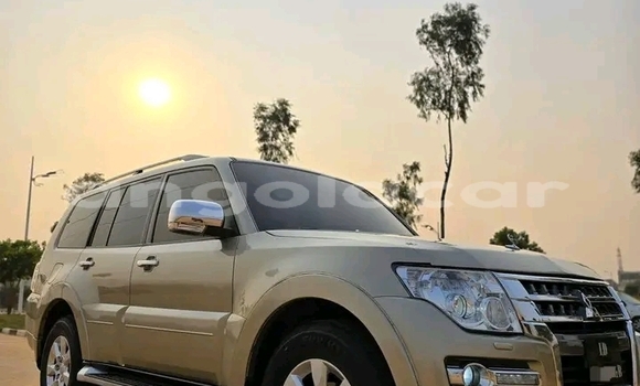 Comprar Usado Mitsubishi Pajero Outro Carro em Luanda em Luanda Province Comprar Usado Mitsubishi Pajero Outro Carro em Luanda em Luanda Province
