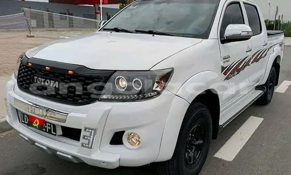 Comprar Usado Toyota Hilux Branco Carro em Luanda em Luanda Province Comprar Usado Toyota Hilux Branco Carro em Luanda em Luanda Province