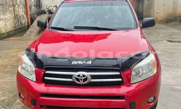 Comprar Usado Toyota RAV4 Vermelho Carro em Luanda em Luanda Province Comprar Usado Toyota RAV4 Vermelho Carro em Luanda em Luanda Province