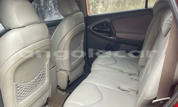 Comprar Usado Toyota RAV4 Vermelho Carro em Luanda em Luanda Province Comprar Usado Toyota RAV4 Vermelho Carro em Luanda em Luanda Province