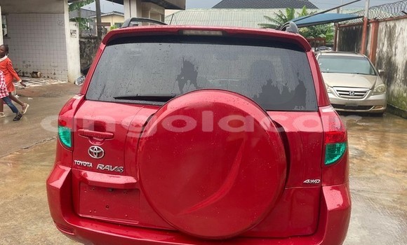 Comprar Usado Toyota RAV4 Vermelho Carro em Luanda em Luanda Province Comprar Usado Toyota RAV4 Vermelho Carro em Luanda em Luanda Province