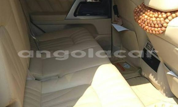 Buy Used Toyota Land Cruiser White Car in Catabola in Bie Buy Used Toyota Land Cruiser White Car in Catabola in Bie