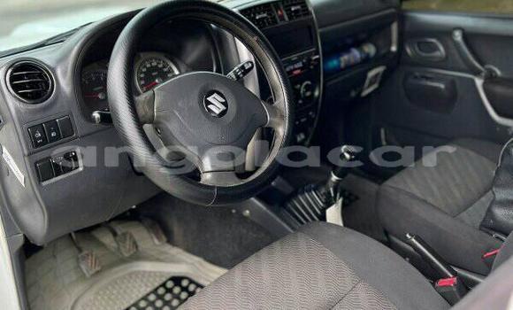 Buy Used Suzuki Jimny White Car in Caconda in Huila Buy Used Suzuki Jimny White Car in Caconda in Huila