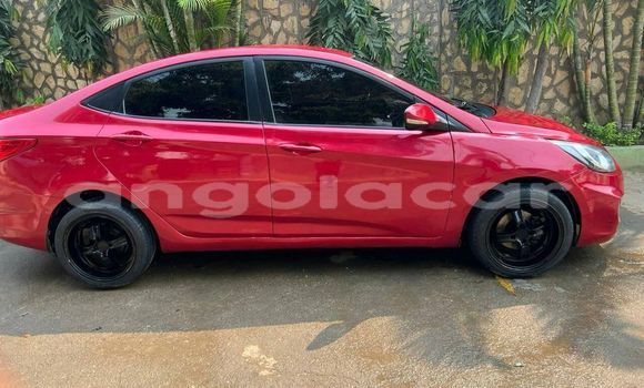 Comprar Usado Hyundai Accent Vermelho Carro em Caluquembe em Huila Comprar Usado Hyundai Accent Vermelho Carro em Caluquembe em Huila