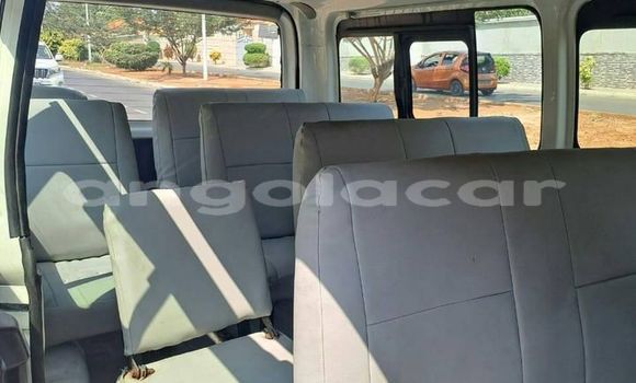 Acheter Occasion Voiture Toyota Hiace Blanc à Camabatela, Uige Acheter Occasion Voiture Toyota Hiace Blanc à Camabatela, Uige