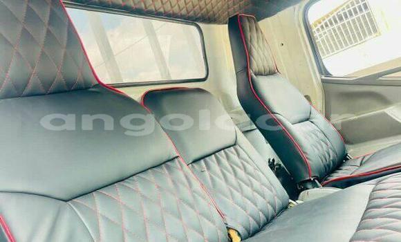 Buy Used Mitsubishi Van White Truck in Caala in Huambo Buy Used Mitsubishi Van White Truck in Caala in Huambo