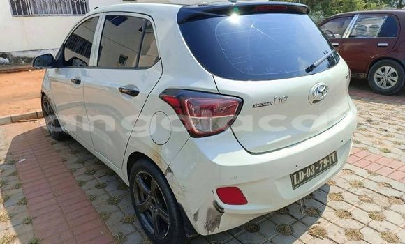 Comprar Usado Hyundai i10 Branco Carro em Caluquembe em Huila Comprar Usado Hyundai i10 Branco Carro em Caluquembe em Huila