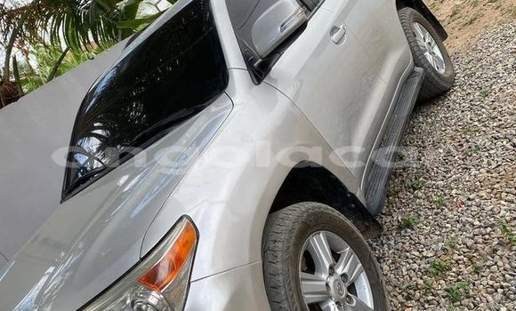 Comprar Usado Toyota Land Cruiser Outro Carro em Caconda em Huila Comprar Usado Toyota Land Cruiser Outro Carro em Caconda em Huila