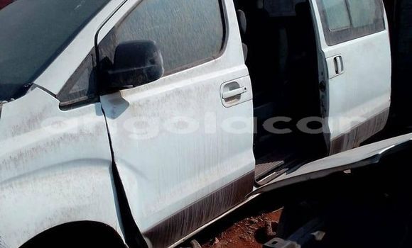 Buy Used Hyundai H1 White Car in Caconda in Huila Buy Used Hyundai H1 White Car in Caconda in Huila