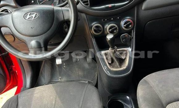 Acheter Occasion Voiture Hyundai i10 Rouge à Camabatela, Uige Acheter Occasion Voiture Hyundai i10 Rouge à Camabatela, Uige