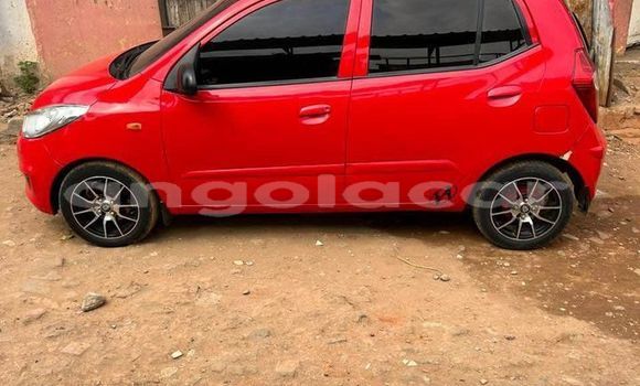 Acheter Occasion Voiture Hyundai i10 Rouge à Camabatela, Uige Acheter Occasion Voiture Hyundai i10 Rouge à Camabatela, Uige
