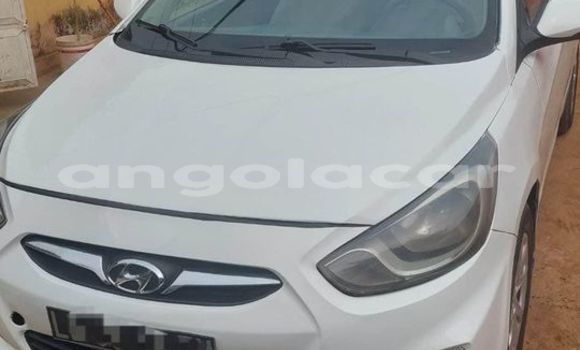 Acheter Occasion Voiture Hyundai Accent Blanc à Catabola, Bie Acheter Occasion Voiture Hyundai Accent Blanc à Catabola, Bie