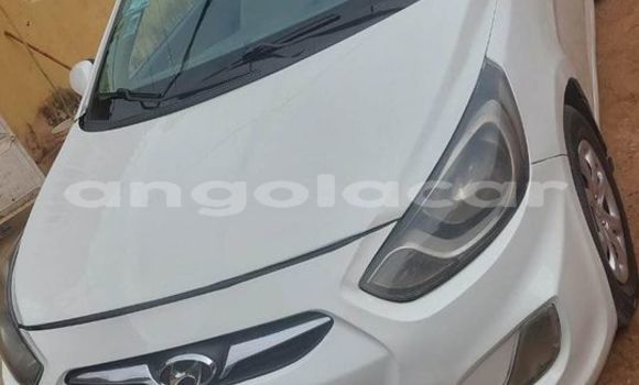 Acheter Occasion Voiture Hyundai Accent Blanc à Catabola, Bie Acheter Occasion Voiture Hyundai Accent Blanc à Catabola, Bie