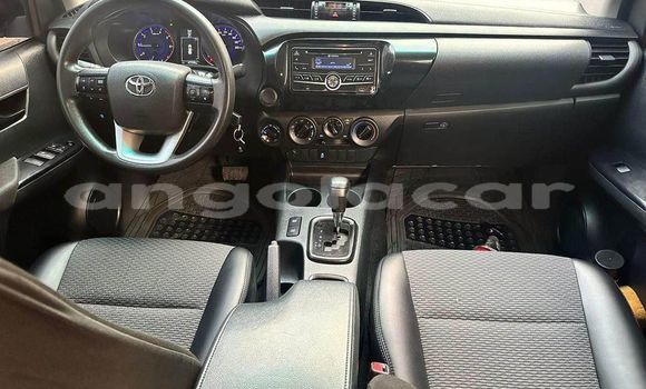 Acheter Occasion Voiture Toyota Hilux Blanc à Caluquembe, Huila Acheter Occasion Voiture Toyota Hilux Blanc à Caluquembe, Huila