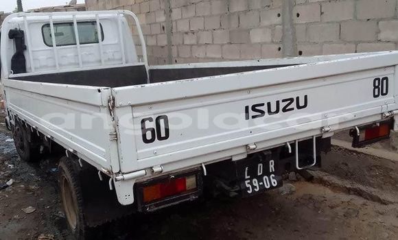 Buy Used Toyota Carina White Car in Cabinda in Cabinda Buy Used Toyota Carina White Car in Cabinda in Cabinda