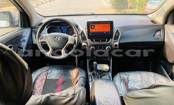 Buy Used Hyundai Tucson Other Car in Camabatela in Uige Buy Used Hyundai Tucson Other Car in Camabatela in Uige