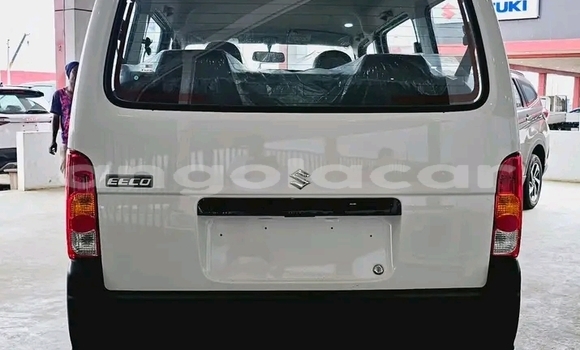 Buy Used Suzuki Escudo White Car in Luanda in Luanda Province Buy Used Suzuki Escudo White Car in Luanda in Luanda Province