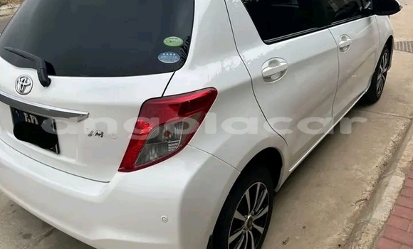 Comprar Usado Toyota Yaris Branco Carro em Luanda em Luanda Province Comprar Usado Toyota Yaris Branco Carro em Luanda em Luanda Province
