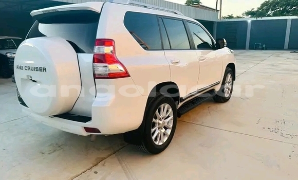 Acheter Occasion Voiture Toyota Land Cruiser Prado Blanc à Luanda, Province de Luanda Acheter Occasion Voiture Toyota Land Cruiser Prado Blanc à Luanda, Province de Luanda