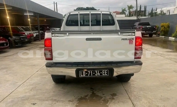 Acheter Occasion Voiture Toyota Hilux Blanc à Luanda, Province de Luanda Acheter Occasion Voiture Toyota Hilux Blanc à Luanda, Province de Luanda