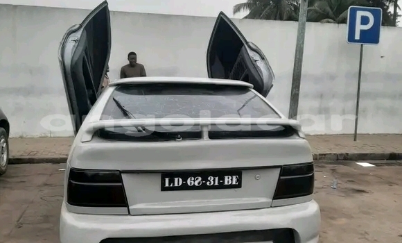 Acheter Occasion Voiture Toyota Ractis Blanc à N'zeto, Zaïre