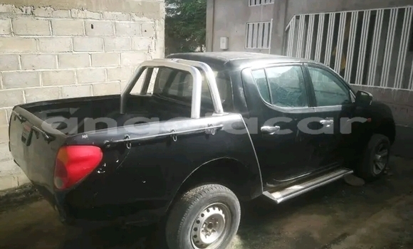 Buy Used Mitsubishi L200 Other Car in Camacupa in Bie Buy Used Mitsubishi L200 Other Car in Camacupa in Bie