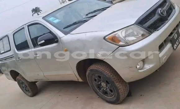 Comprar Usado Toyota Hilux Outro Carro em Camacupa em Bie Comprar Usado Toyota Hilux Outro Carro em Camacupa em Bie