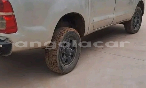 Comprar Usado Toyota Hilux Outro Carro em Camacupa em Bie Comprar Usado Toyota Hilux Outro Carro em Camacupa em Bie