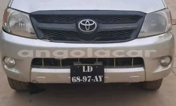 Comprar Usado Toyota Hilux Outro Carro em Camacupa em Bie Comprar Usado Toyota Hilux Outro Carro em Camacupa em Bie