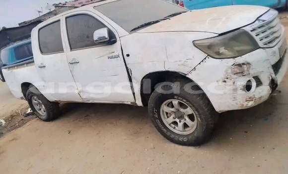 Buy Used Toyota Hilux White Car in Luanda in Luanda Province Buy Used Toyota Hilux White Car in Luanda in Luanda Province