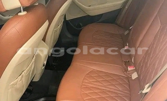 Comprar Usado Hyundai Sonata Branco Carro em Luau em Moxico Comprar Usado Hyundai Sonata Branco Carro em Luau em Moxico