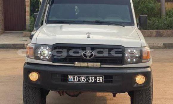 Comprar Usado Toyota Land Cruiser Outro Carro em Luanda em Luanda Province Comprar Usado Toyota Land Cruiser Outro Carro em Luanda em Luanda Province