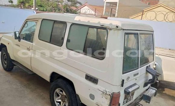 Buy Used Toyota Land Cruiser Other Car in Luanda in Luanda Province Buy Used Toyota Land Cruiser Other Car in Luanda in Luanda Province