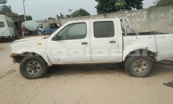 Comprar Usado Nissan Hardbody Outro Carro em Luanda em Luanda Province Comprar Usado Nissan Hardbody Outro Carro em Luanda em Luanda Province